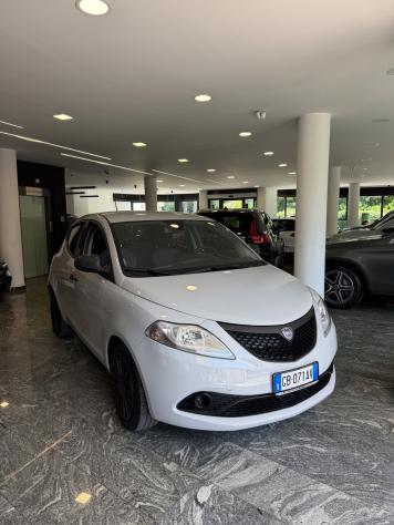 Lancia Ypsilon 1.2 69 CV 5 porte S&S Gold - Foto 6