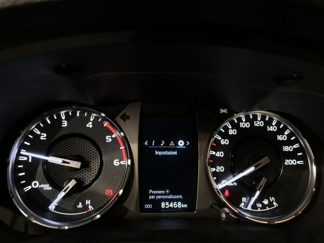 ToyotaOfficial Hilux Hilux Double Cab 2.4 D-4D 4X4 150 CV Lounge + IVA DA AGGIUNGERE - Foto 9