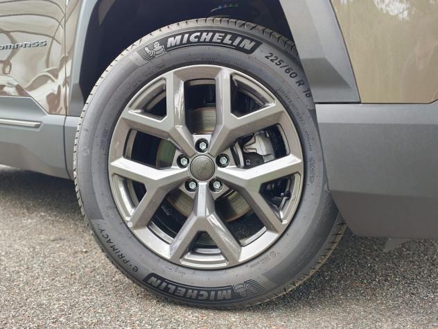 Jeep Compass Compass 1.2 turbo 48V e-hybrid Summit fwd 145cv edct6 - Foto 2