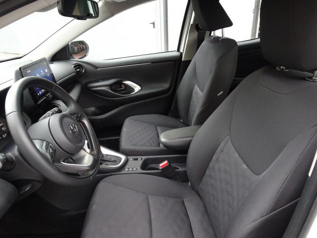 Toyota Yaris 4ª serie 1.5 Hybrid 5 porte Active - Foto 7