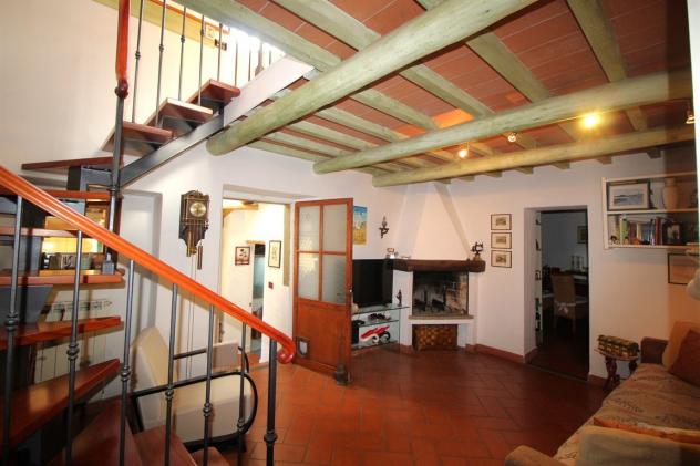 APPARTAMENTO IN PALAZINA BIFAMILIARE NEL CENTRO DI GREVE IN CHIANTI - Foto 4