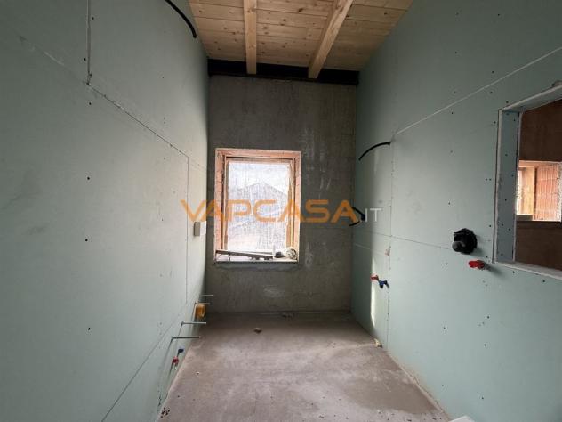 SLENDIDO APPARTAMENTO AL SECONDO ED ULTIMO PIANO - Foto 4