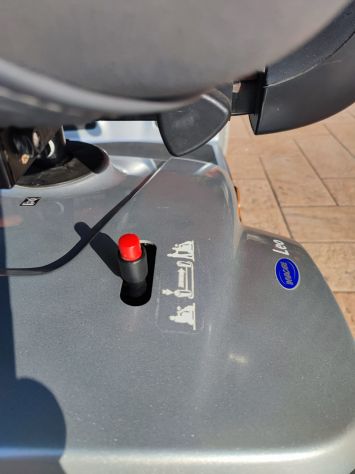 SCOOTER ELETTRICO PER ANZIANI E DISABILI (CE) - Foto 9