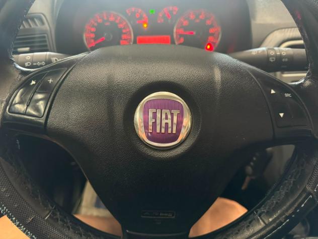 Fiat Punto GRANDE 1.4 5P DYNAMIC NATURAL POWER - Foto 9