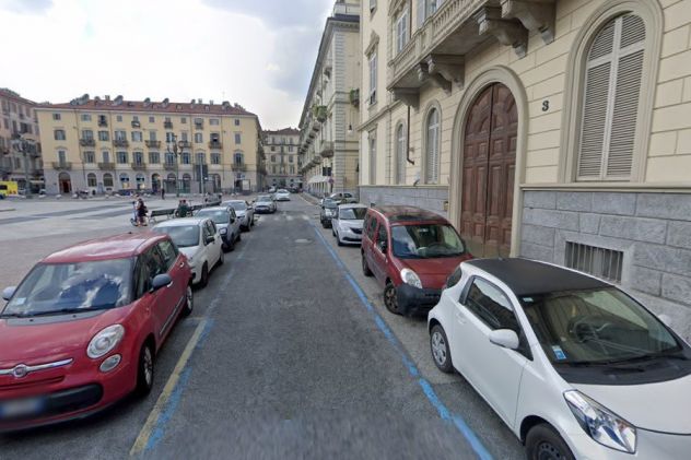 CENTRO PIAZZA BODONI GRAZIOSO TRILOCALE RISTRUTTURATO NEL CUORE DI TORINO
