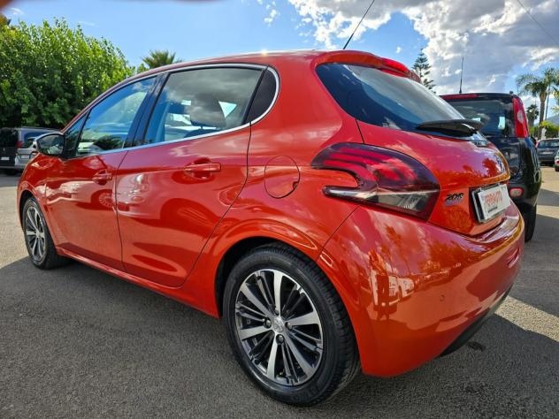 Peugeot 208 1.2 PureTech 82 CV 5 porte Allure Gpl - Foto 3