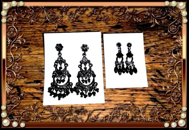 SET *NUOVO* 2 orecchini pendenti *STILE ANTICATO*