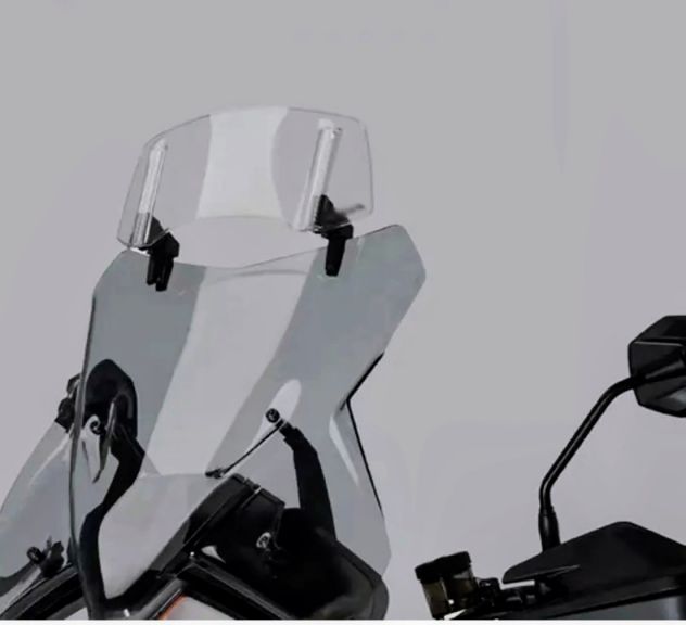 ESTENSIONE PARABREZZA SCOOTER