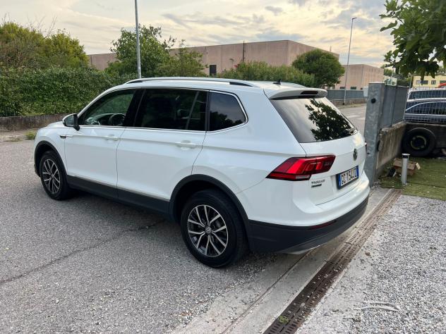 Volkswagen Tiguan 2.0 TDI SCR DSG Sport BlueMotion Technology - Foto 4