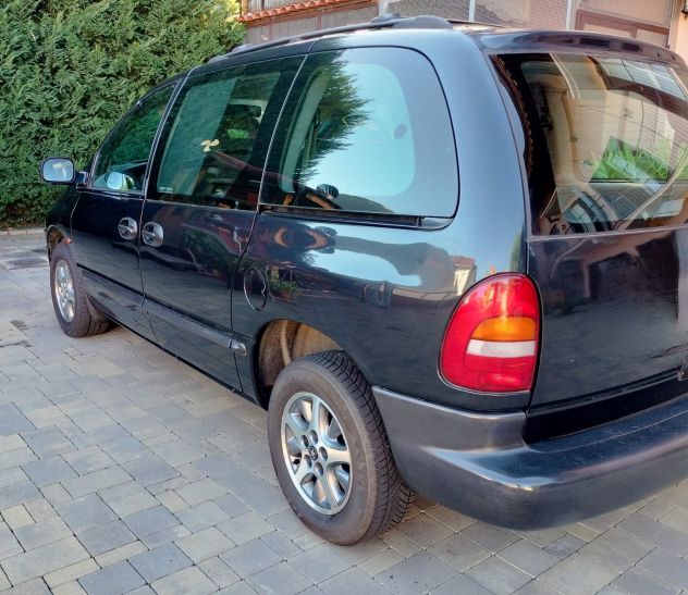 Chrysler Voyager - Foto 4