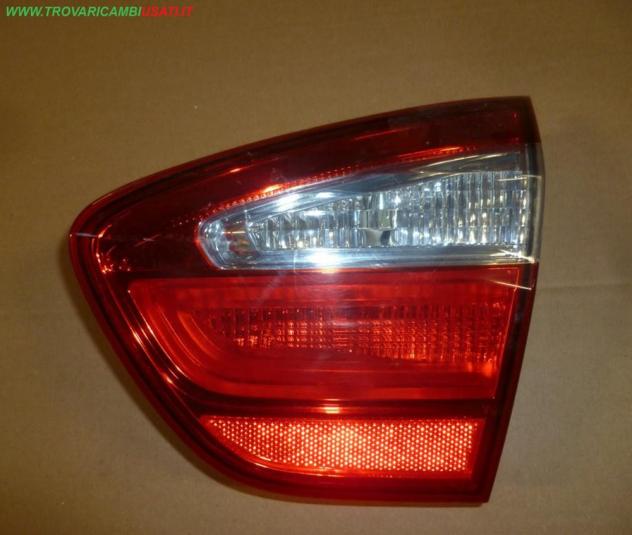 FANALE POST. PARTE INT. D. Parti elettriche Fanaleria Fanali Fanale post. sx. KIA - RIO 3 porte - 01-02-2012 - 01-02-2015, KIA - RIO 5 po