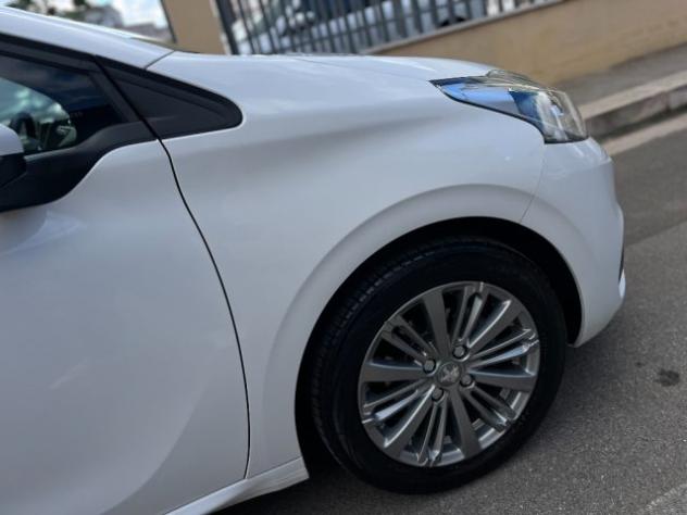 PEUGEOT 208 1.2 82 5p Allure rif. 23984774 - Foto 3