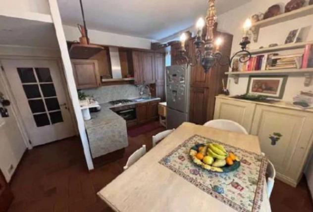 Immobile in asta di 227 m² con più di 5 locali e box auto doppio in vendita a Daverio - Foto 3