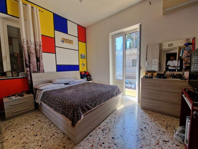 AMPIO TRILOCALE CON TERRAZZO - Foto 8