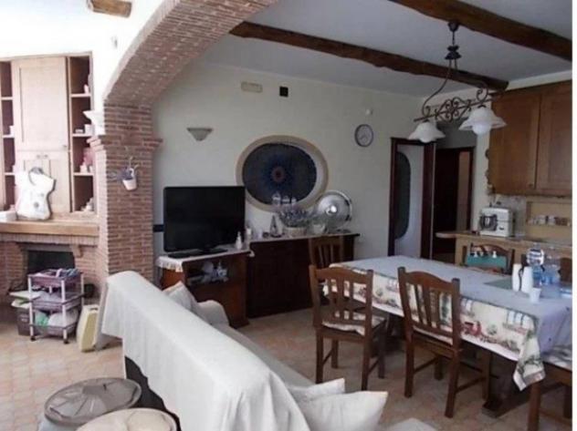 Immobile in asta di 152 m² con più di 5 locali in vendita a Napoli - Foto 9