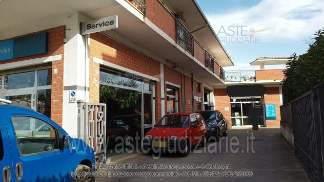IMMOBILI-IMMOBILE COMMERCIALE-Via San Rocco, 48, 65017 Penne PE, Italia - Foto 4