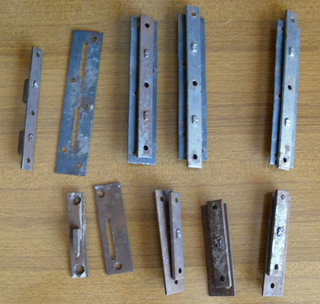 N° 4+4 ANTICHI PEZZI PER TENERE FERME LE RETI DEL LETTO DI UNA VOLTA - - Foto 2