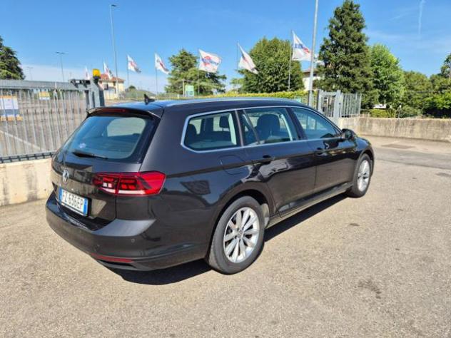 VOLKSWAGEN Passat Variant 2.0 TDI SCR EVO DSG Business rif. 23905479 - Foto 7