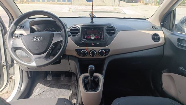 HYUNDAI I 10 1.0 CLASSIC - Foto 5