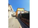Santa Maria A Vico Semi-ndipendente con ampio cortile e piccolo giardino