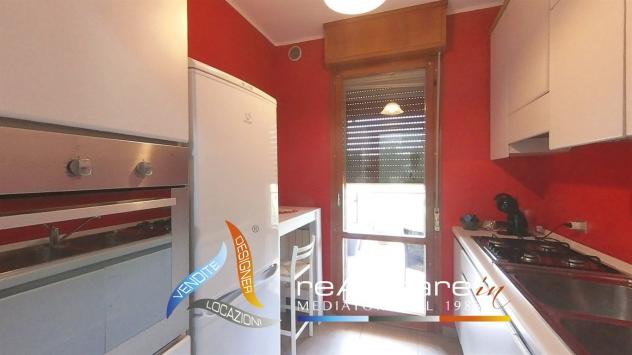 Bilocale con terrazzo: comfort e quiete per chi si trasferisce per lavoro - Foto 2