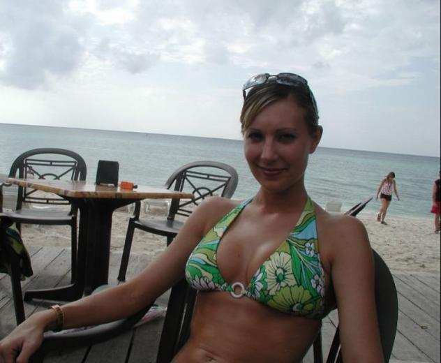 Marga31: alta 169cm, 0kg, cerco uomo vicino Tel: