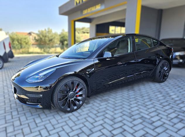 Tesla Model 3 Performance - Foto 3