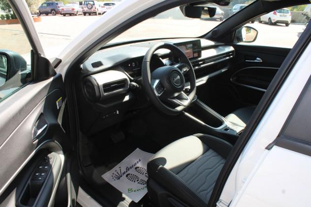 Jeep Avenger 4xe Hybrid 1.2 MHEV 4xe Upland-WINTER - Foto 8