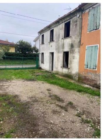 Immobile in asta di 143 m² con più di 5 locali e box auto in vendita a Castel d'Ario - Foto 14