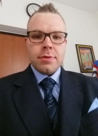 Disoccupato/a esperienzaquadriennale cerca lavoro preferibilmente nel settoreInformatica