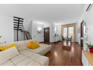ATTICO CON TERRAZZO - PESCHIERA BORROMEO