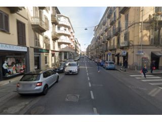 VIA SAN DONATO GRAZIOSO TRILOCALE RISTRUTTURATO CON TERRAZZINO