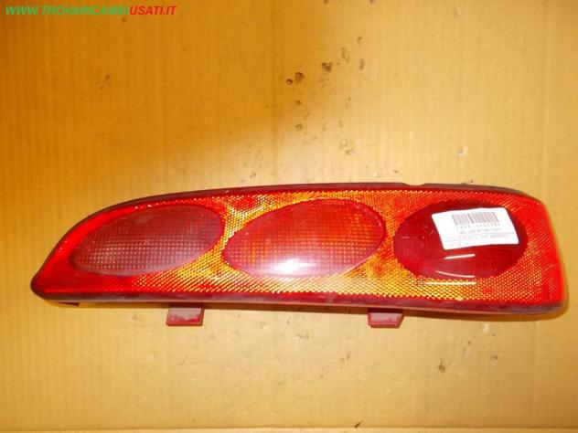 FANALE POST.D. FIAT SEICENTO (187-1E/1H)  Parti elettriche  Fanaleria  Fanali  Fanale post. sx. FIAT - SEICENTO - 01-03-1998 - 01-12-2011