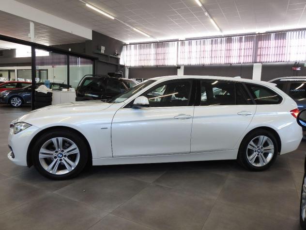 BMW - Serie 3 - 316d Ediz. Sport Autom-Pdc-Ant e Post-MMI Plus-Full Led