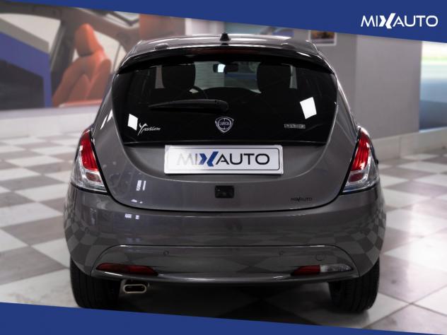 Lancia Ypsilon 1.0 Firefly Hybrid Gold Plus 70CV 5 Porte - Foto 4