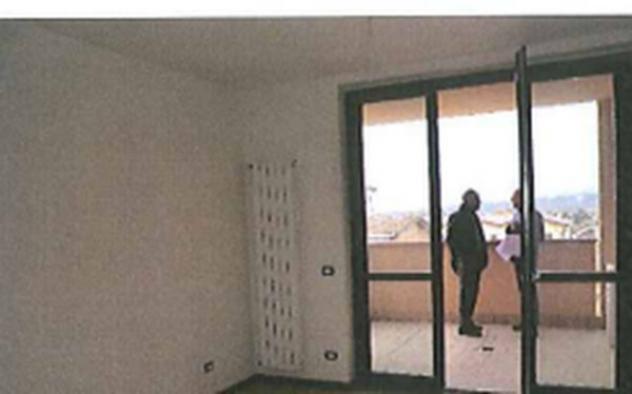 Immobile in asta di 105 m², box auto in vendita a Uzzano - Foto 3