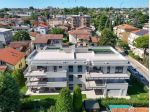Nuovo trilocale con terrazzo e doppi servizi.