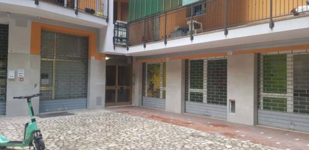 Immobile in asta di 103 m², box auto in vendita a Modena - Foto 2