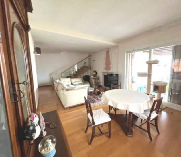 Immobile in asta di 292 m² con più di 5 locali e box auto in vendita a Pianengo - Foto 4