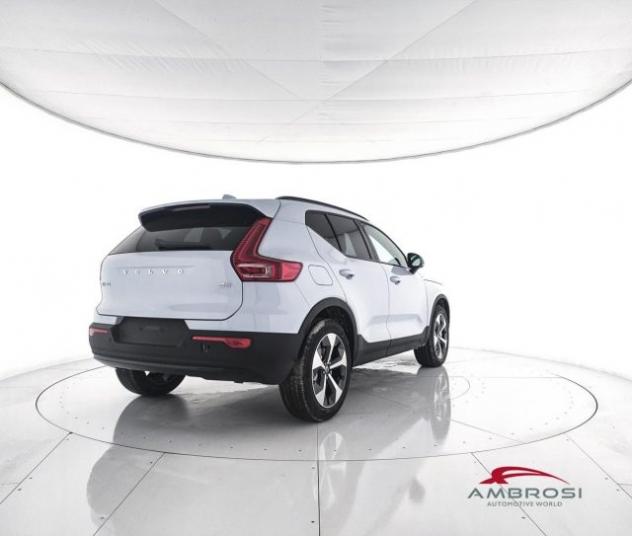 VOLVO XC40 B3 Mild hybrid Benzina Plus Dark rif. 23734755 - Foto 3