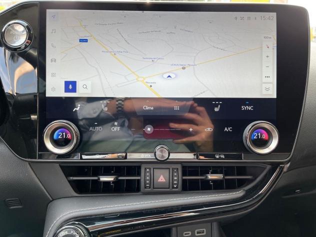 Lexus NX Hybrid Premium 4WD MY22 - Foto 9