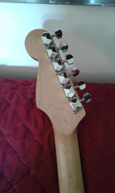 chitarra elettrica - Foto 3