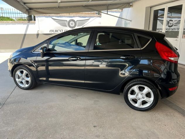 Ford Fiesta Titanium 1.4 97 CV GPL della Casa - Foto 5
