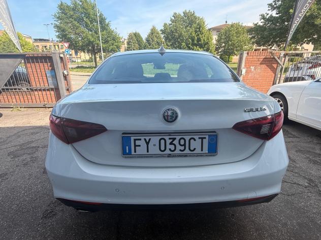 Alfa Romeo Giulia 2.2 Turbodiesel 160 CV AT8 Executive - Foto 4