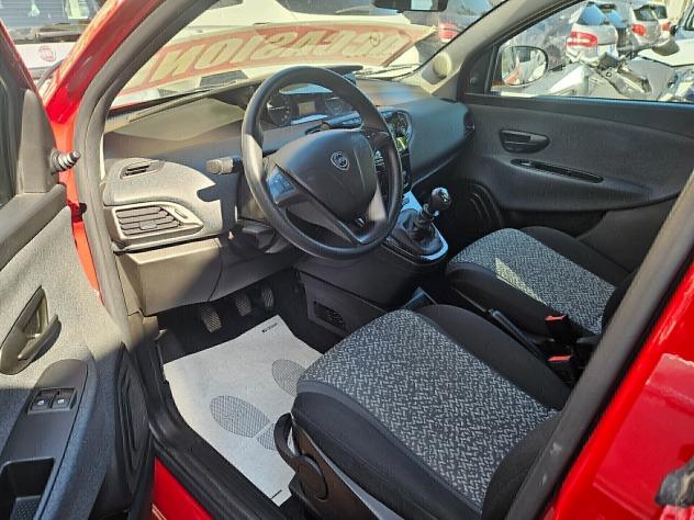 Lancia Ypsilon 1.0 FireFly Hybrid Ecochic Silver 11/2021 - Foto 5