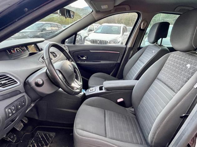 Renault Scenic XMod dCi 110 CV Limited - Foto 6