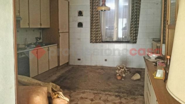 Casa indipendente di 380 m² con più di 5 locali e box auto in vendita a Agrate Conturbia - Foto 9