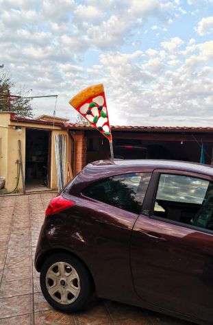 Insegna per pizzeria in vetroresina (fiberglass pizza), tridimensionale, a vela. - Foto 5