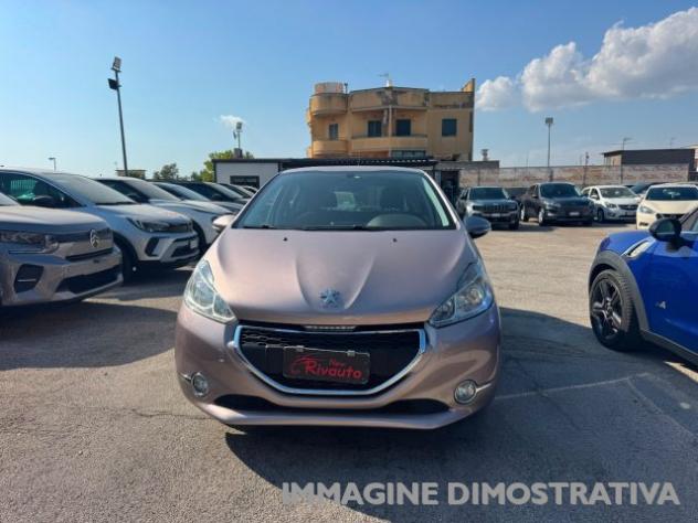 PEUGEOT 208 1.4 8V HDi 68CV 5p. Allure rif. 24040531 - Foto 2