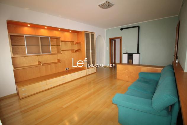 APPARTAMENTO di 4 vani e di 108 mq (FOLLINA) rif. AA78 - Foto 2